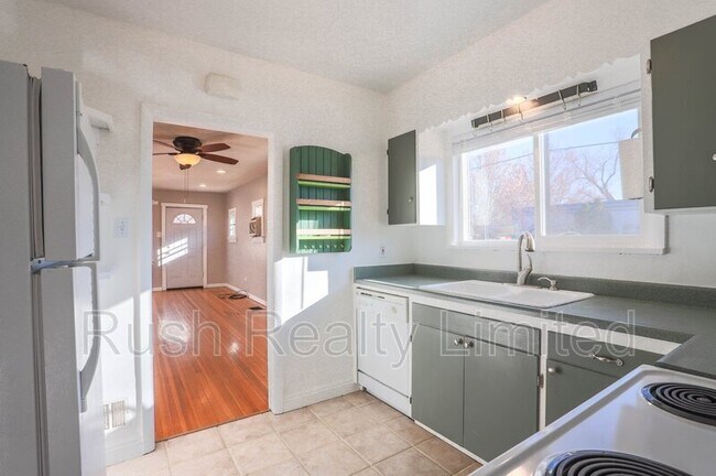 Photo - 397 S Logan St