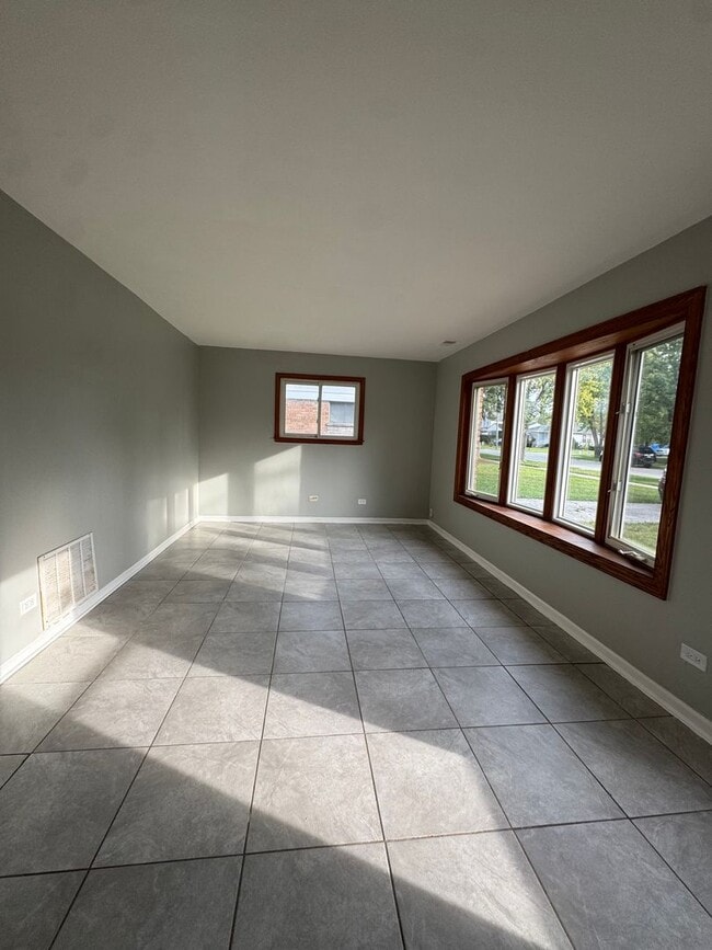 Photo - 2 Bedroom Ranch Home now available in Calu...