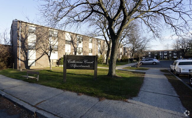 Catherine Court Apartments - Catherine Court Apartments