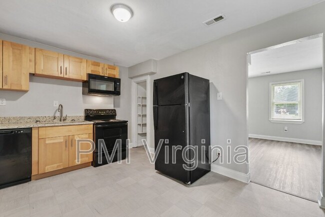 Photo - 7 Decatur St