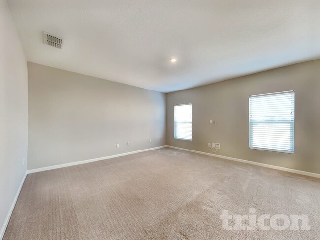 Photo - 1008 Talon Ln