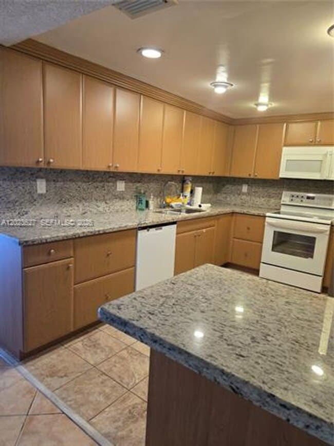 Photo - 9735 NW 52nd St