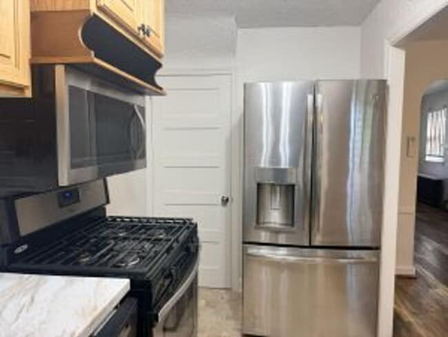 Photo - 320 Atkins Ave