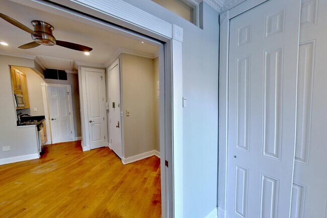 Photo - 279 E 10th St Unit 15