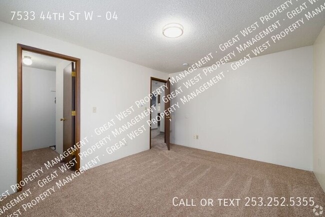 Photo - 7533 44th St W Unit 04