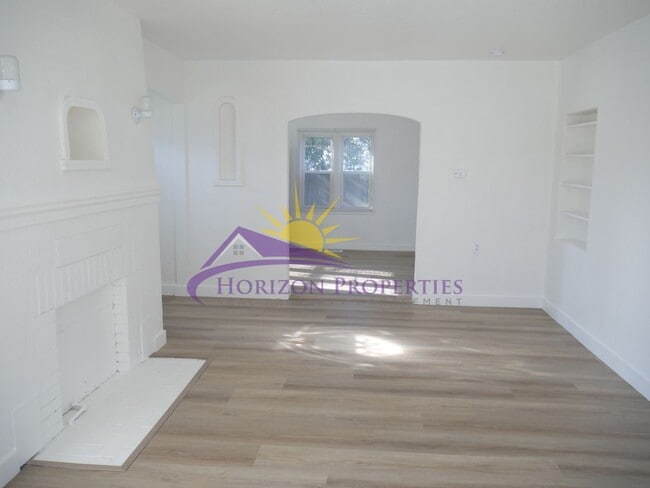 Photo - Remodeled 5 Bed 2 Bath 2,000 sqft home in North Sacramento