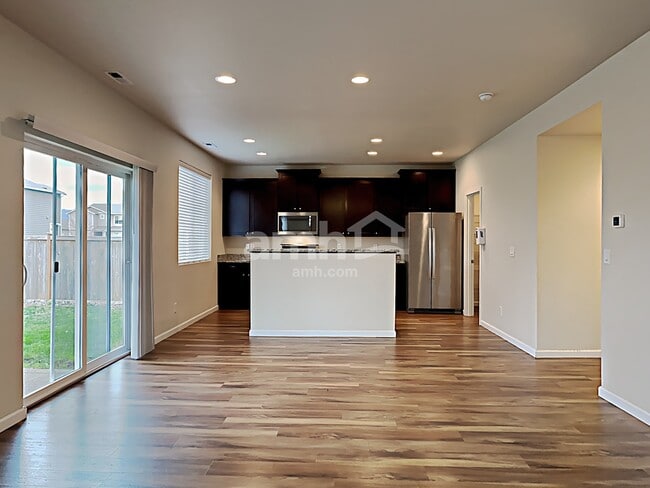 Photo - 2665 Link Ave