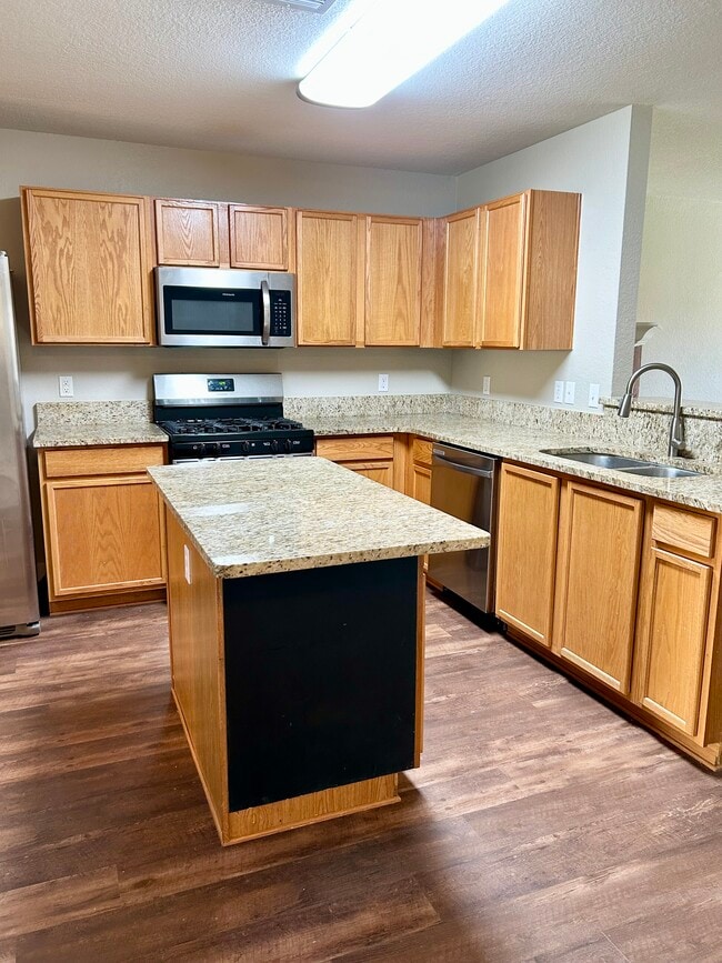 Photo - 1709 Southridge Ln