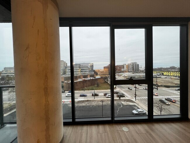 Photo - 500 S Oakley Blvd Unit 2