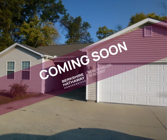 Building Photo - 3 Bedroom, 2 Bathroom, 2 Car Attach Garage- Pets Welcome