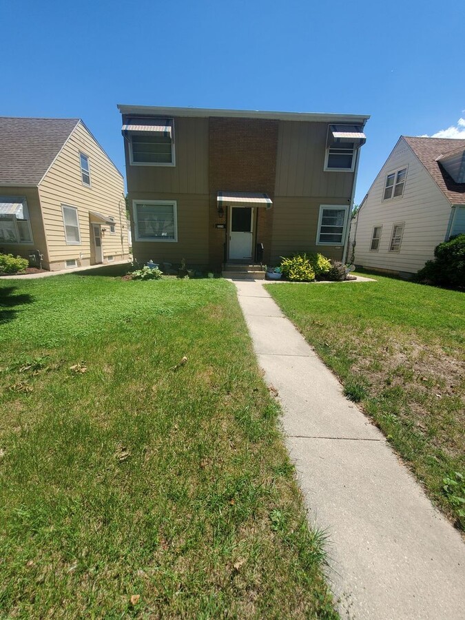 3312-3314 N 85th St. (Duplex) - 3312-3314 N 85th St. (Duplex) Apartment Unit 3312 Upper