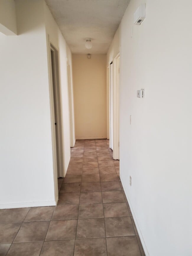 10121 Caton Pl