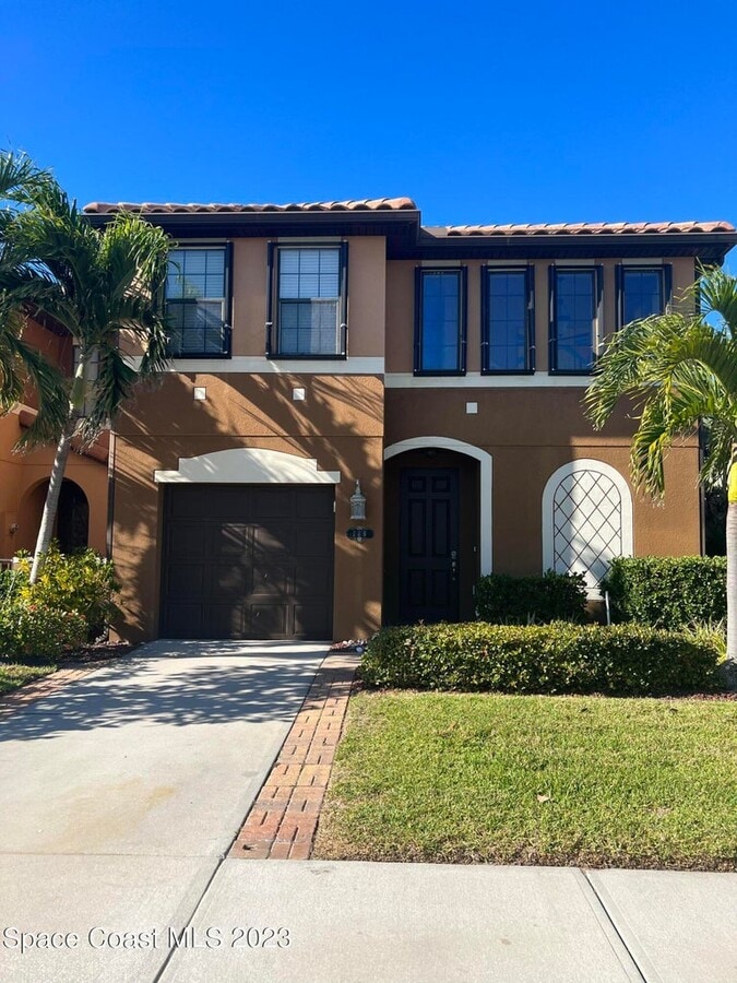 Photo - 146 Clemente Dr