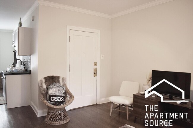 Photo - 3819 N Greenview Ave Unit 1N