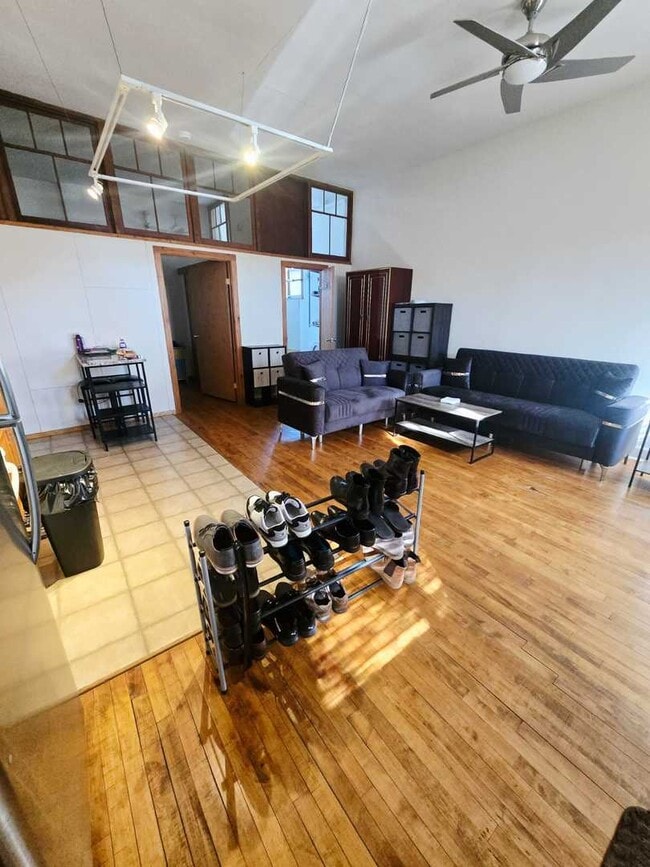 Photo - 1014 E Prairie Ave