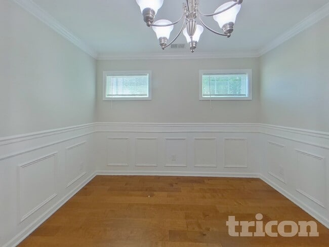 Photo - 2134 Bankwell Rd