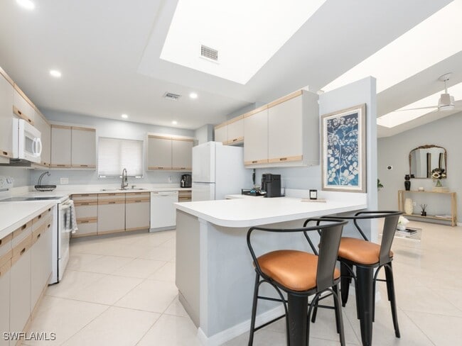 Building Photo - 88 Cypress View Dr Unit F88