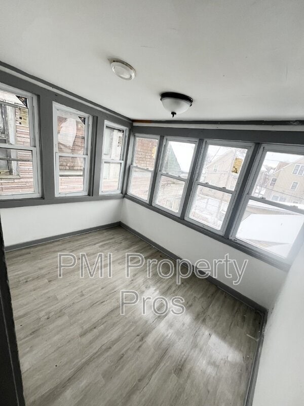 Photo - 1237A N 24th St