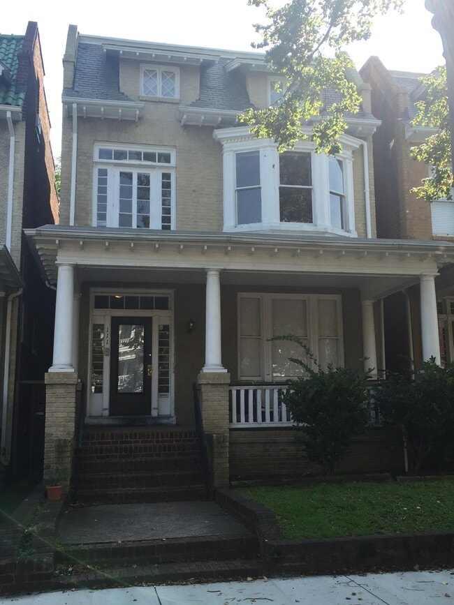 Photo - 111 N Arthur Ashe Blvd Unit Apt. 03