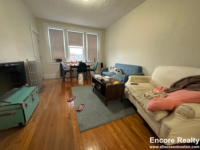 Photo - 127 Sutherland Rd Unit L