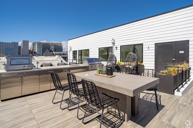 Rooftop Patio - The Quinn