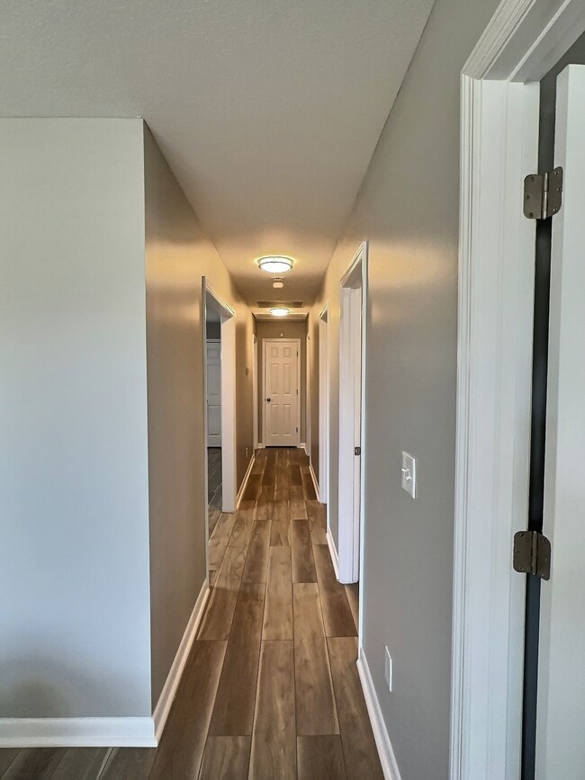 Photo - 1505 E 50th St