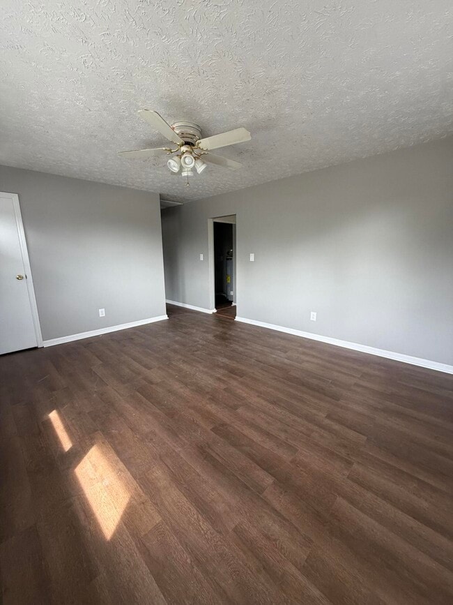 Photo - 3732 Red River Dr