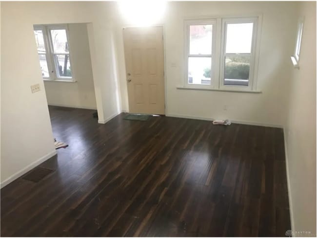144 W Fairview Ave