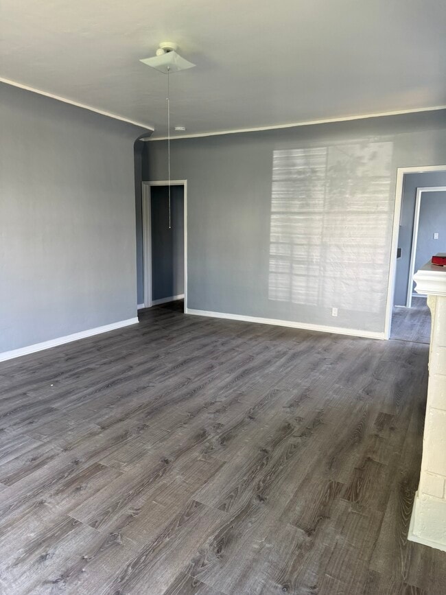 Photo - 11458 Albers St