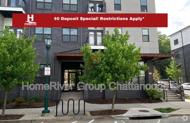 Building Photo - 782 Riverfront Pkwy Rental