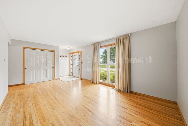 Photo - 938 Canterbury Dr