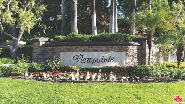 Photo - 1055 S Dewcrest Dr