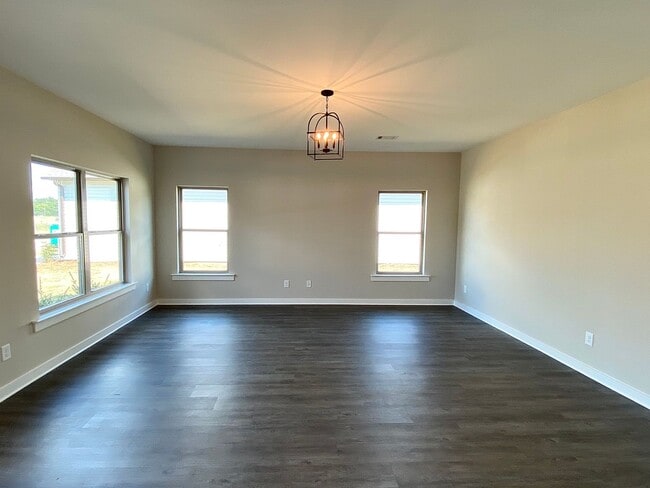 Photo - Home for Rent in Tuscaloosa, AL.... Coming Soon!!