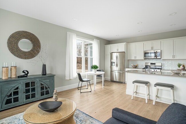 Photo - 50 Hopkins Ln