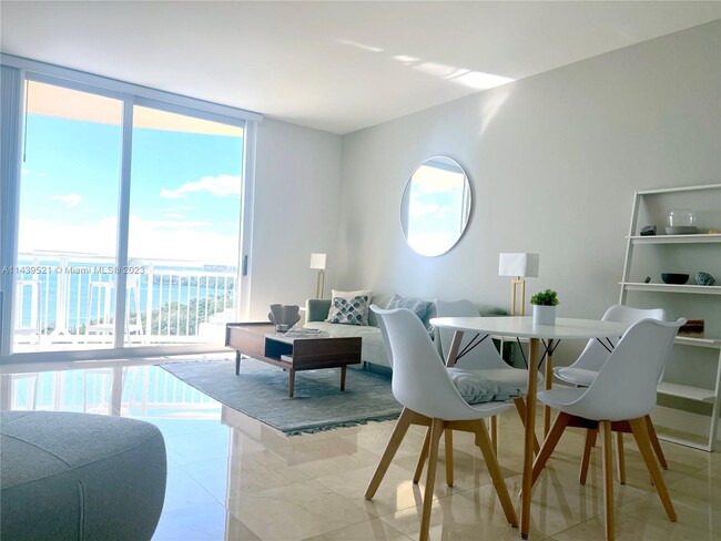 Photo - 2475 Brickell Ave Condominio