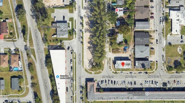 Building Photo - 1405 NW 2nd Ave Unit 7