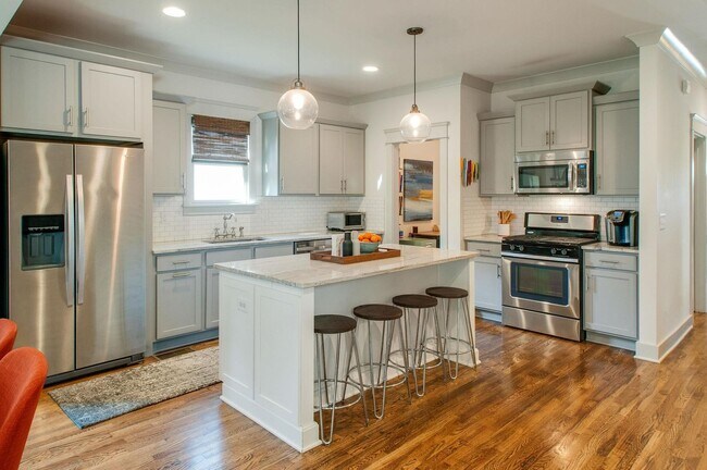 Photo - Craftsman Inspired 3 Bed/ 2.5 Bath Home in Cleveland Park, Fenced Yard, Pet Friendly