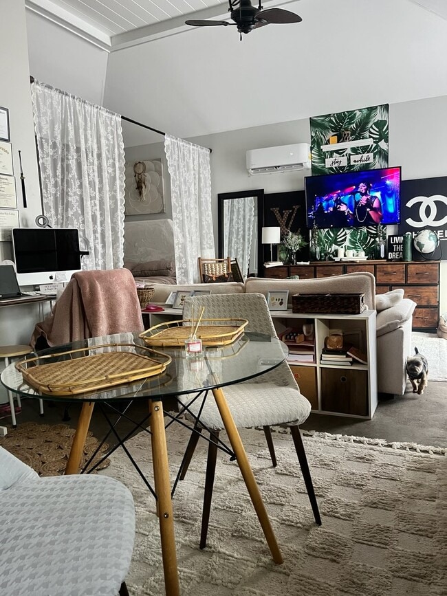 Photo - 12 E 54th St Unit B