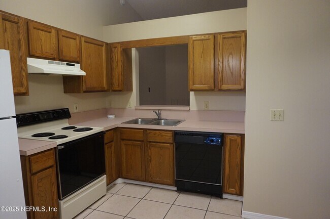 Photo - 7809 Allspice Cir E