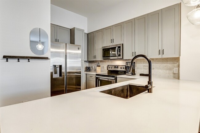 Photo - 1508 Blodgett St Unit 306