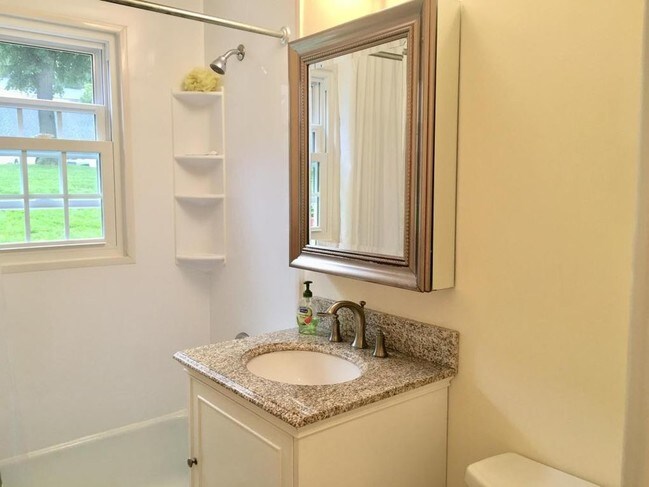 Photo - 88 Heritage Hill Rd Unidad A