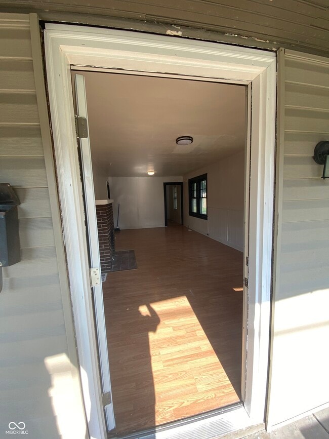 Photo - 1351 S Belmont Ave