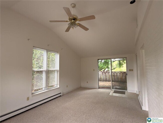 Photo - 9751 Newtown Rd Unidad B