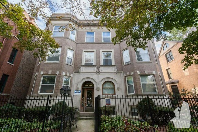 3 bedroom in Chicago IL 60647 - 3 bedroom in Chicago IL 60647 Condo Unit 3047-2
