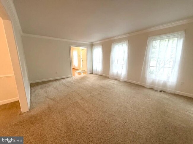 Photo - 1701 Picadilly Rd