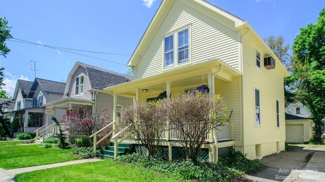 Photo - 610 S Ashley St