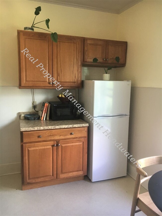 28 S Benton Ave Unit 204 Adams #4
