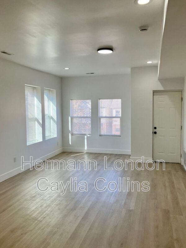 Photo - 5832-5834 Etzel Avenue