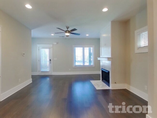 Photo - 1248 Hillwood Private Cove