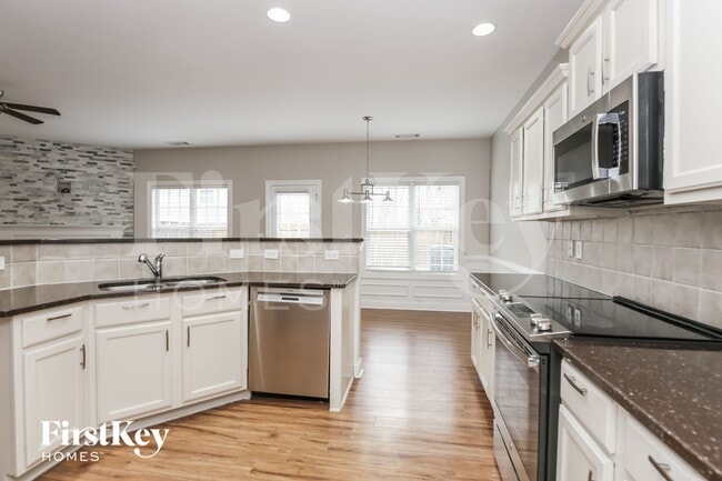 Photo - 6031 Apple Grove Rd NE